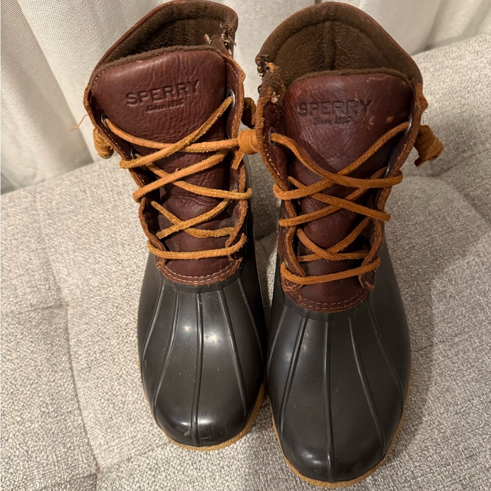 Sperry Duck Boots Women’s 7